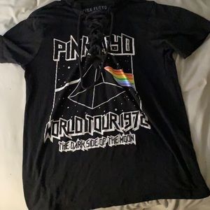 black pink floyd shirt, size adult small,